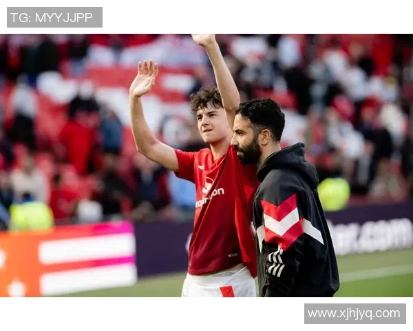 足球新星初登场激情四溢首次亮相成就梦想瞬间助力球队冲刺胜利