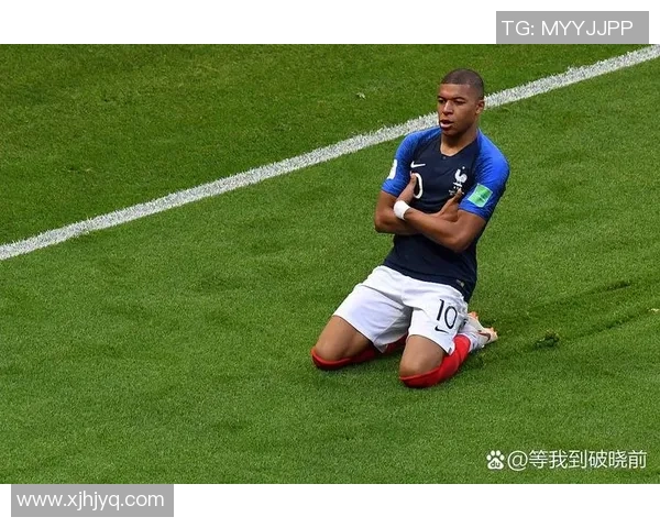 足球巨星风采全景 展现全球顶级球员精彩瞬间与个人魅力